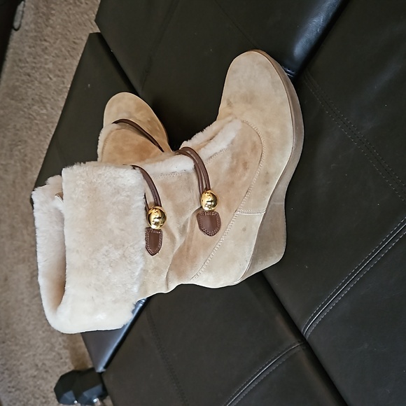 Coach fur lined boots! - Picture 4 of 10